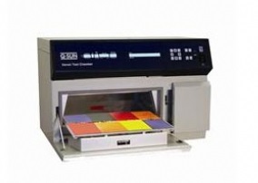 ����Q-LAB믟��ϻ�ԇ���